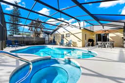 Waterfront Oasis – 4BR Pool & Spa